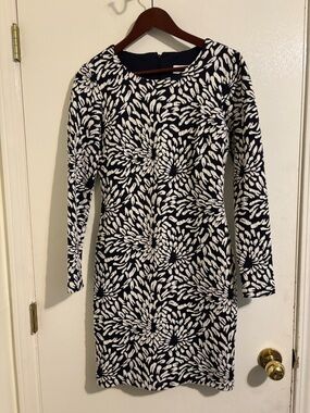 EUC Belle Badgley Mischka jacquard dress |  navy blue & white floral | Size 8